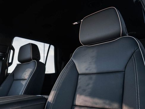 New 2026 GMC Yukon Elevation w/ LPO, Floor Liner Package image 22