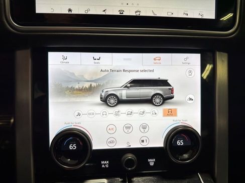 Used 2019 Land Rover Range Rover Autobiography image 26