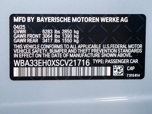 Used 2025 BMW 740i xDrive image 24