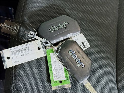 Used 2020 Jeep Wrangler Unlimited Sport image 31