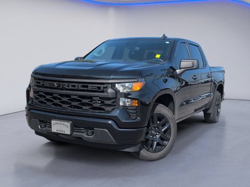 Used 2023 Chevrolet Silverado 1500 Custom w/ LPO, Dark Essentials Package AWD/4WD image 2