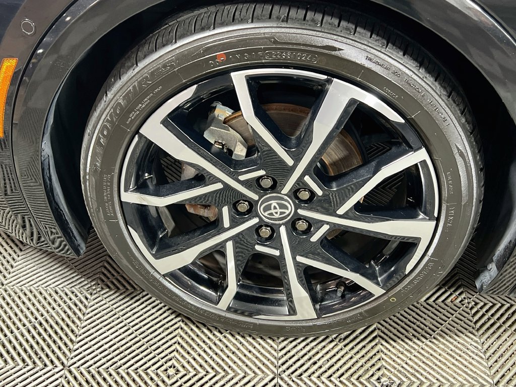 Certified 2023 Toyota Prius Prime Premium w/ Advanced Technology Package FWD image 27
