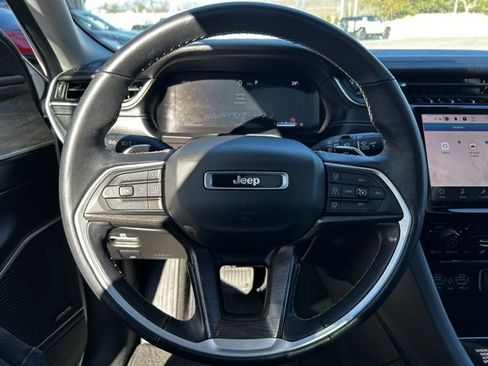 Used 2022 Jeep Grand Cherokee L Limited w/ MOPAR Finishing Package image 15