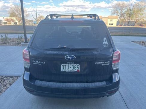 Used 2017 Subaru Forester 2.5i w/ Alloy Wheel Package image 3