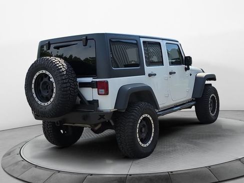 Used 2013 Jeep Wrangler Unlimited Sahara w/ Connectivity Group AWD/4WD image 5