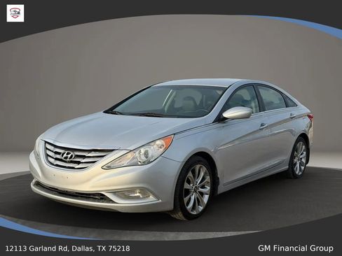 Used 2013 Hyundai Sonata SE image 1