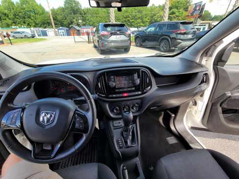 Used 2019 RAM ProMaster City Tradesman SLT image 23