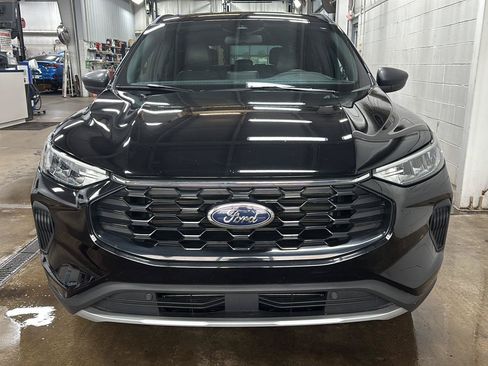 Used 2025 Ford Escape ST-Line AWD/4WD image 38