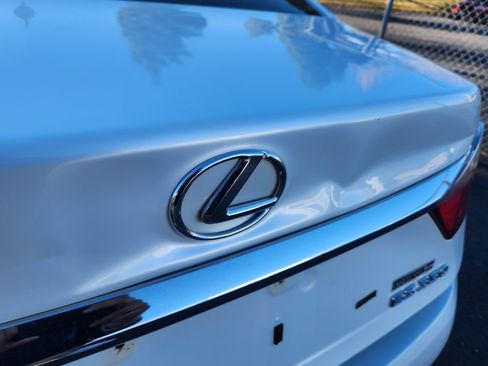 Used 2013 Lexus ES 350 image 17