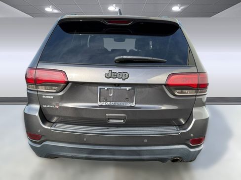 Used 2019 Jeep Grand Cherokee Laredo w/ Laredo X Package image 10