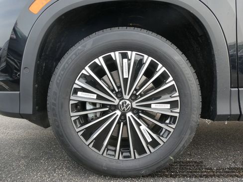 New 2026 Volkswagen Tiguan S AWD/4WD image 24