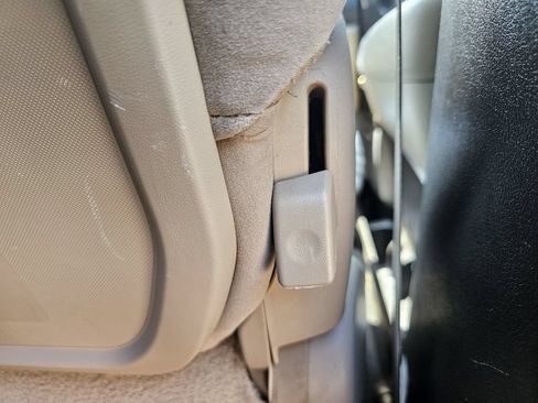 Used 2008 Toyota Sequoia SR5 AWD/4WD image 47