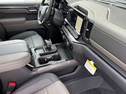 New 2026 Chevrolet Silverado 1500 ZR2 w/ Dark Appearance Package AWD/4WD image 16