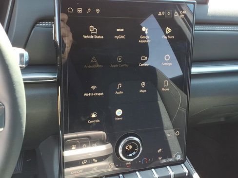 New 2026 GMC Terrain Elevation w/ LPO, Floor Liner Package image 15