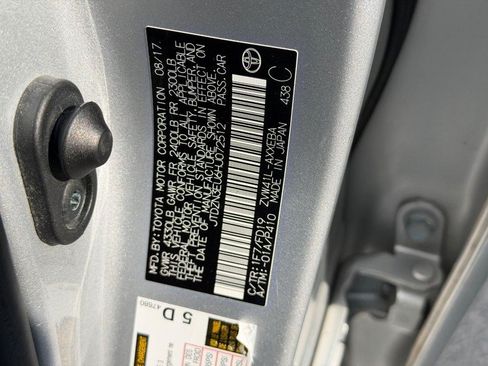 Used 2017 Toyota Prius V Two w/ Carpet Mat Package FWD image 21