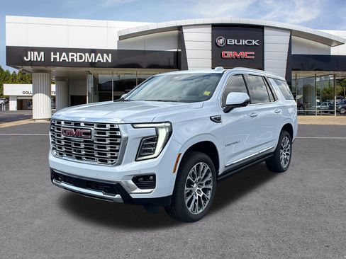 Used 2026 GMC Yukon Denali w/ Denali Reserve Package AWD/4WD image 3