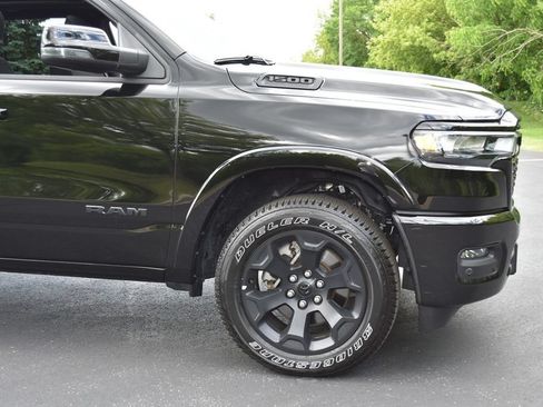 Used 2026 RAM 1500 Big Horn AWD/4WD image 4