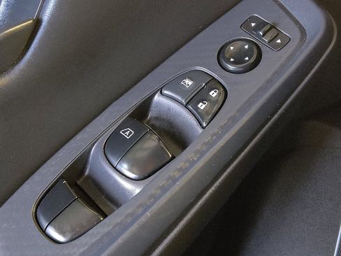 Used 2024 Nissan Sentra S FWD image 27