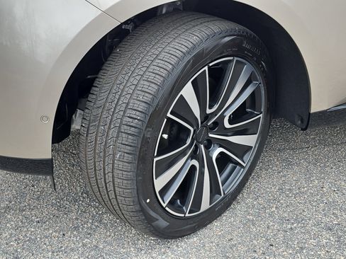 New 2026 Land Rover Range Rover SE image 33