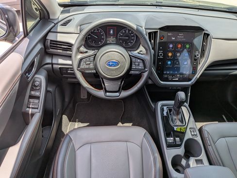 Used 2024 Subaru Crosstrek 2.5i Limited AWD/4WD image 16