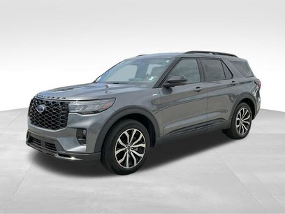 Used 2025 Ford Explorer ST-Line w/ Premium Package