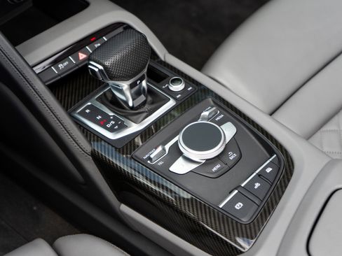 Used 2017 Audi R8 V10 image 23