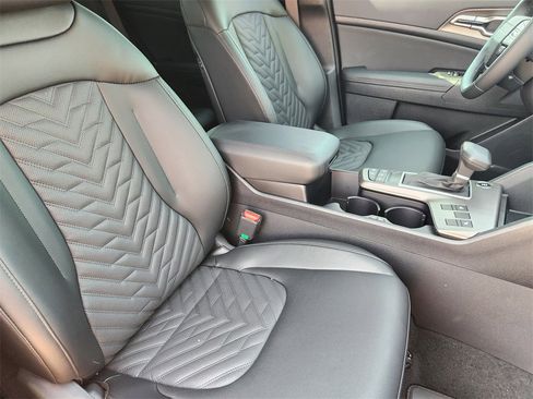 New 2026 Kia Sportage X-Line w/ X-Line Technology Package image 10