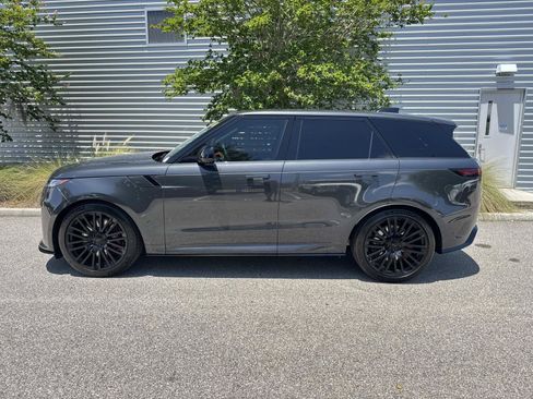 Certified 2026 Land Rover Range Rover Sport SE Dynamic AWD/4WD image 2