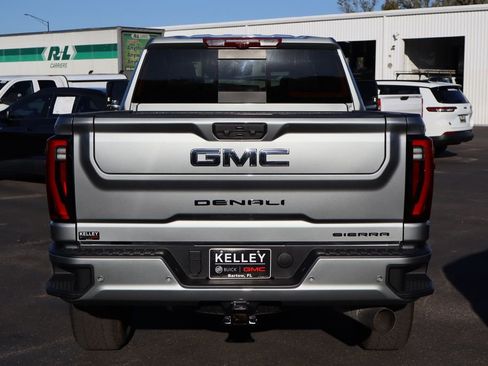 Certified 2025 GMC Sierra 2500 Denali Ultimate image 8