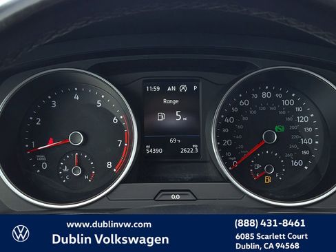 Used 2018 Volkswagen Tiguan SEL image 25