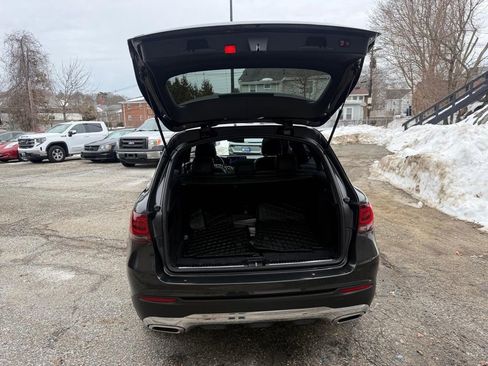 Used 2022 Mercedes-Benz GLC 300 4MATIC image 5
