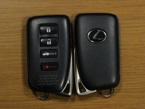 Used 2023 Lexus IS 350 F Sport RWD image 36