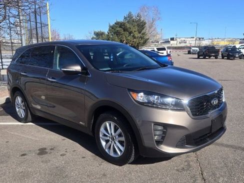 Used 2019 Kia Sorento AWD image 1