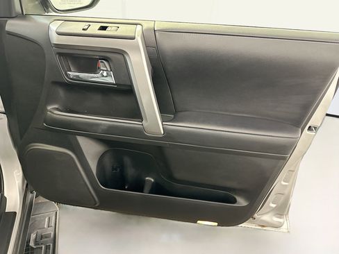 Used 2024 Toyota 4Runner SR5 Premium image 33