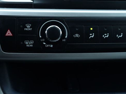 Used 2019 Toyota Highlander LE image 7