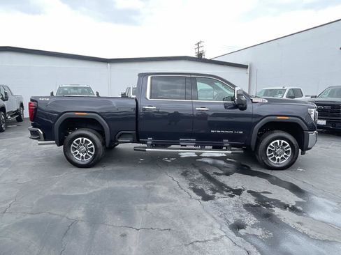 New 2026 GMC Sierra 2500 SLT w/ SLT Premium Package AWD/4WD image 4