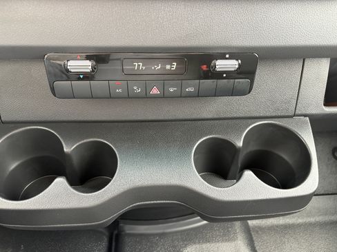 Used 2023 Mercedes-Benz Sprinter 3500 image 19