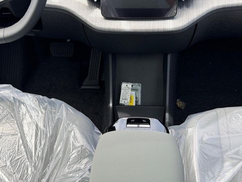 New 2026 Volvo EX30 Plus w/ Climate Package RWD image 8
