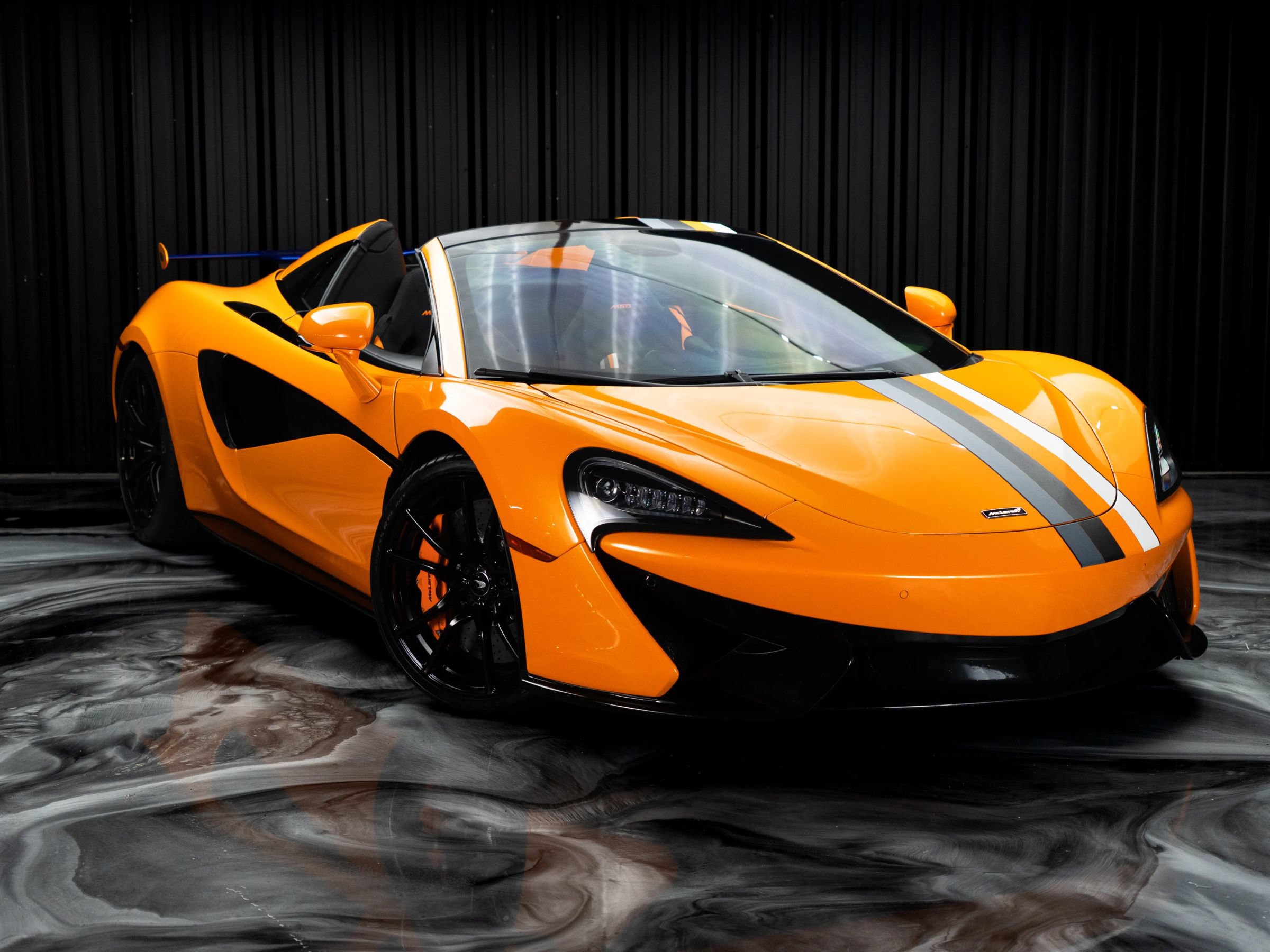 Used 2019 McLaren 570S Spider RWD image 24