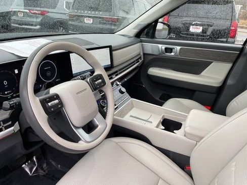 Used 2024 Hyundai Santa Fe Calligraphy image 6