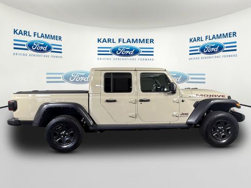Used 2022 Jeep Gladiator Mojave w/ LED Lighting Group AWD/4WD image 2