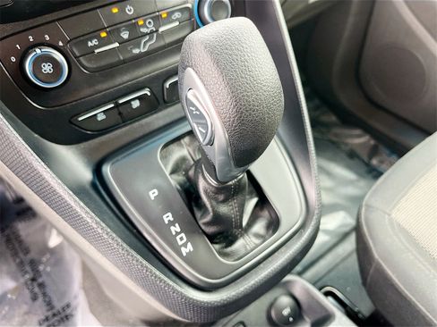 Used 2023 Ford Transit Connect XL image 16