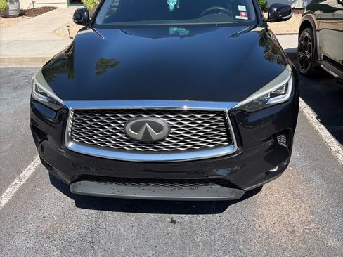 Used 2019 INFINITI QX50 Essential w/ Sensory Package FWD image 2