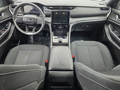 Used 2024 Jeep Grand Cherokee Laredo X w/ Luxury Tech Group I image 12