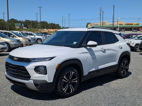 Used 2021 Chevrolet TrailBlazer LT w/ Convenience Package image 1