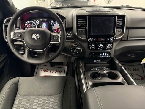 New 2026 RAM 1500 4x4 Crew Cab image 18