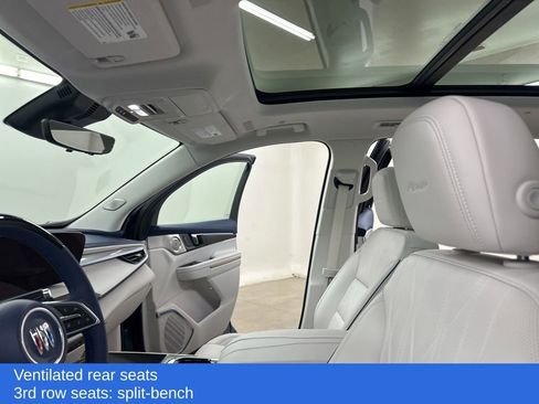 Used 2025 Buick Enclave Avenir w/ Super Cruise Package image 35