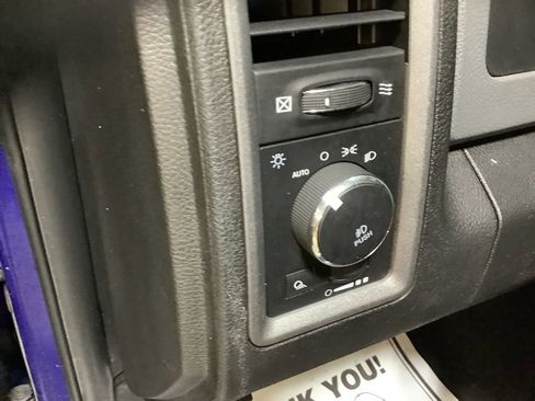 Used 2019 RAM 1500 Express image 21