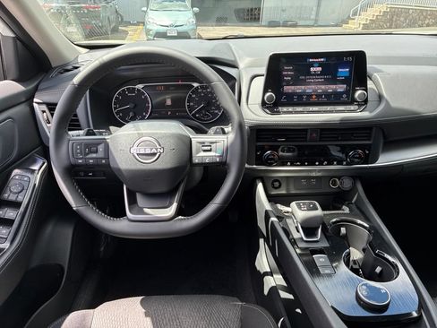New 2026 Nissan Rogue SV w/ Cold Weather Package AWD/4WD image 6