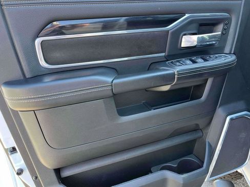 Used 2022 RAM 2500 Laramie AWD/4WD image 12